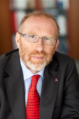 File:György Beck Vodafone.jpg