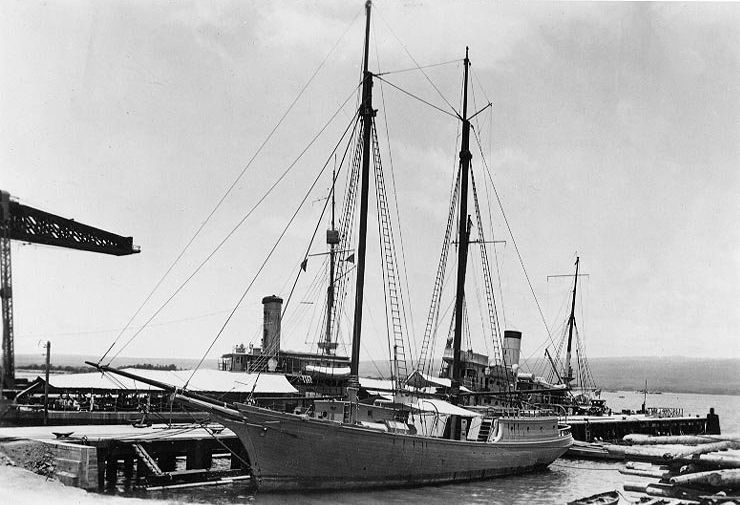 File:HMAS Lanikai.jpg