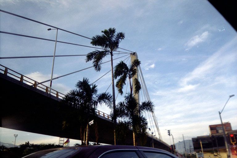 File:Puente de Envigado.jpg