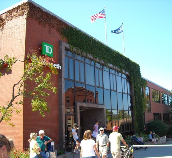 File:TD Banknorth BurlingtonVT by Soxred93.jpg