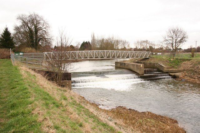 File:Tattershall Sluice - geograph.org.uk - 702428.jpg