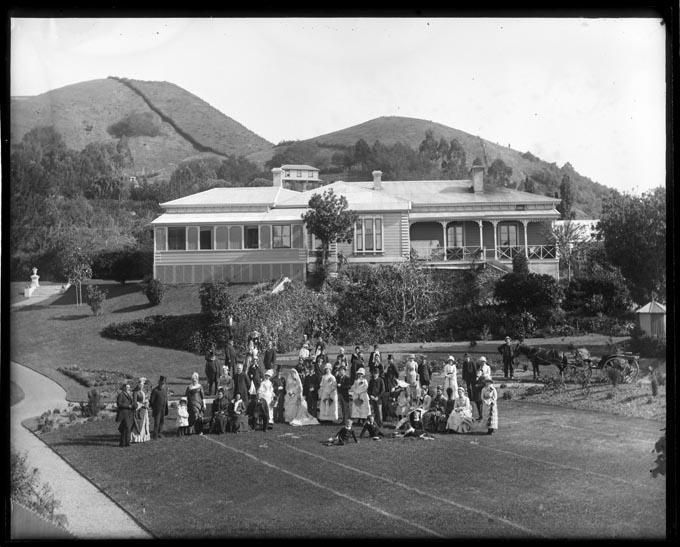 File:Wainui House, 1887.jpg