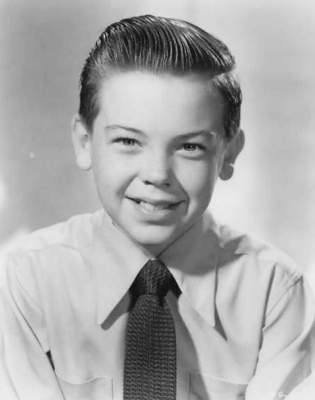 File:Bobby Driscoll 1950.jpg