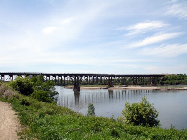 File:CN Rail Bridge.jpg