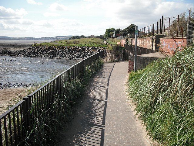 File:Dighty Water - geograph.org.uk - 1652439.jpg