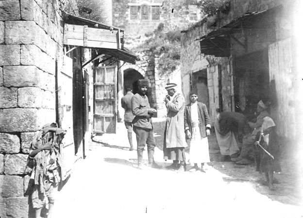 File:Jenin bazaar scene, 1917.jpg