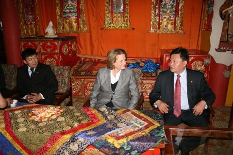 File:Judith McHale in Mongolia.jpg