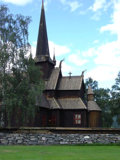 File:Lom stave church.jpg