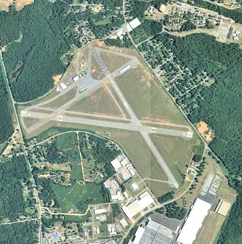 File:Macon Downtown Airport - Georgia.jpg