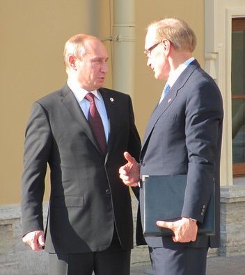 File:PutinCarr.jpg