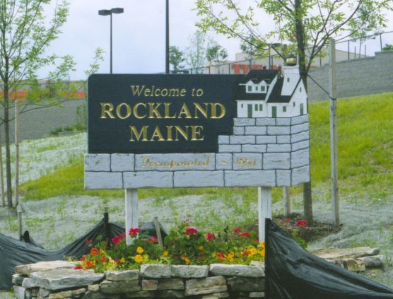 File:Rockland sign.jpg