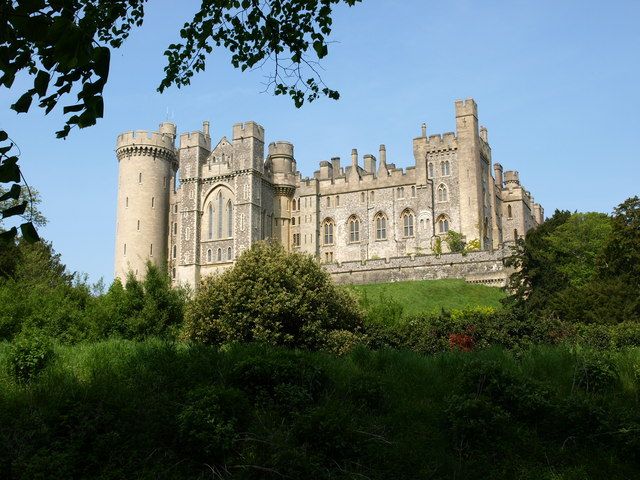 File:Arundel Castle - geograph.org.uk - 1778751.jpg