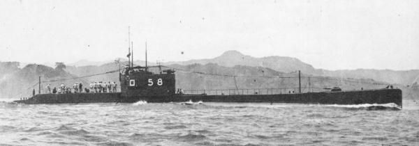 File:Japanese submarine RO-58 in 1925.jpg