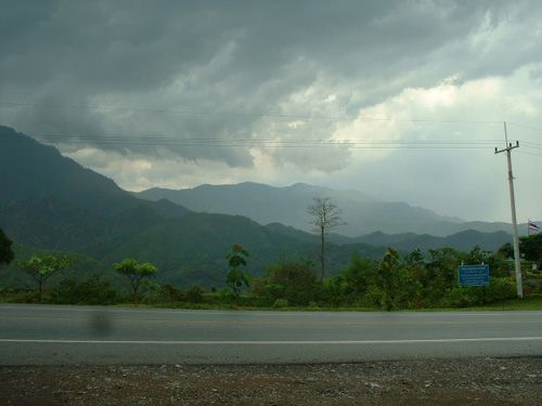 File:Kho Mountain.jpg