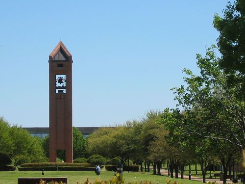 File:Letourneauuniversity-belltower-eliotlandrum.jpg