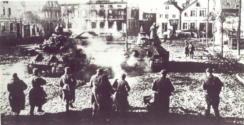 File:Russian troops in Frauenburg.jpg