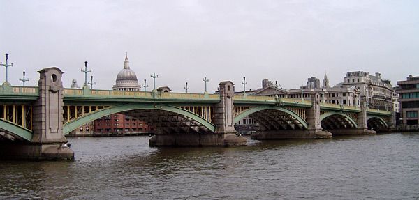 File:Southwark Bridge, River Thames, London, England.jpg