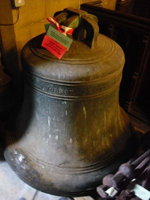 File:Tod Uni Church Bells.jpg