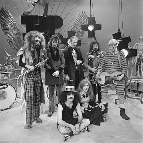 File:Wizzard - TopPop 1974 3.png