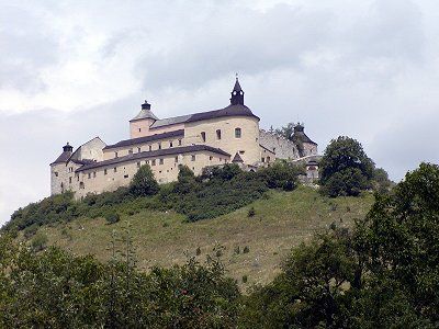 File:Hrad Krasna Horka.jpg