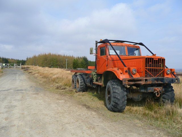 File:Logging truck - geograph.org.uk - 902724.jpg