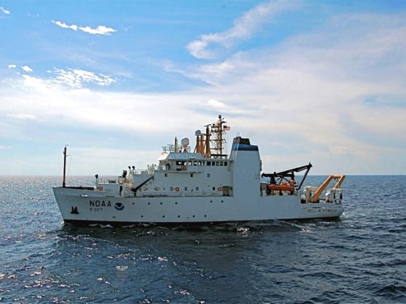 File:NOAA Ship Bell M Shimada underway.jpg