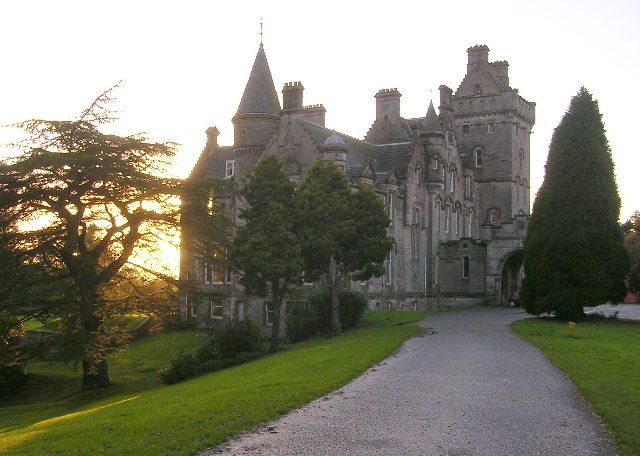 File:Overtoun House - geograph.org.uk - 59380.jpg