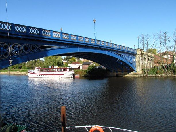 File:Severn River, Stourport Road Bridge (82).jpg