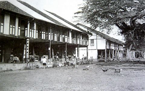 File:Song Sarawak (Borneo) in 1960s.jpg