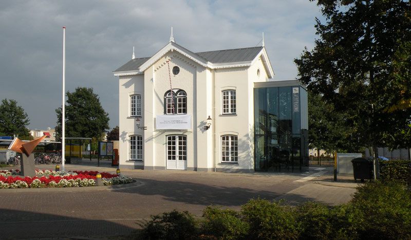 File:Station Reuver2008.jpg