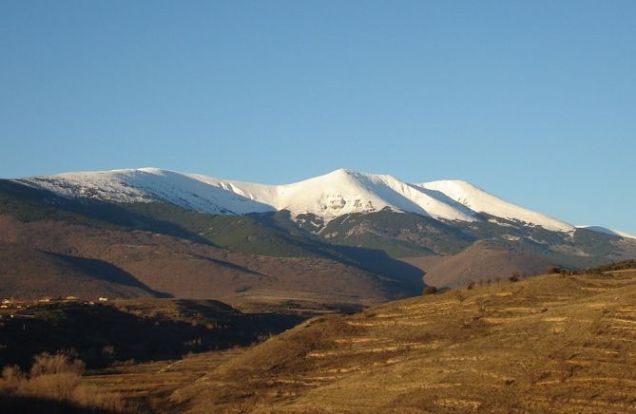 File:Vista Moncayo desde Alcala.jpg