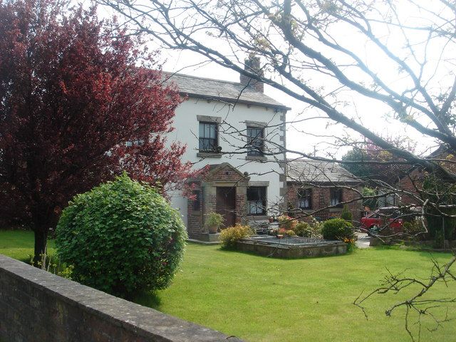 File:Woodhouse Farm - geograph.org.uk - 166214.jpg