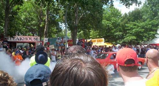 File:Burnout at summernats.JPG