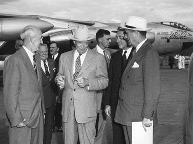 File:Eisenhower inspects YB52.jpg