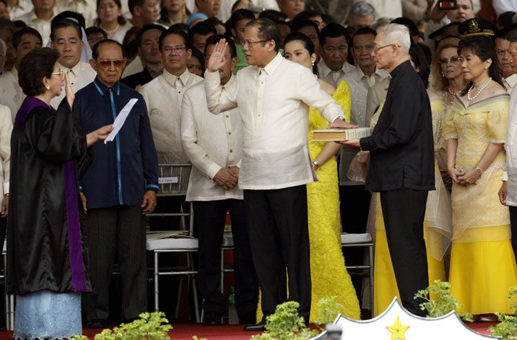 File:Inauguration of Benigno Aquino III.jpg