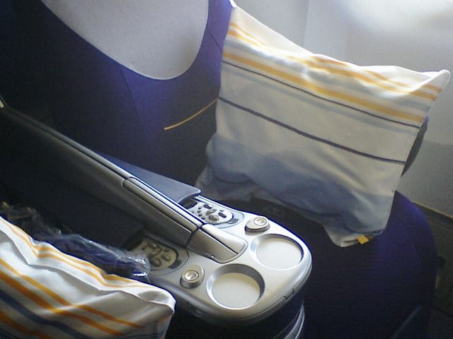 File:Lufthansa Business.jpg