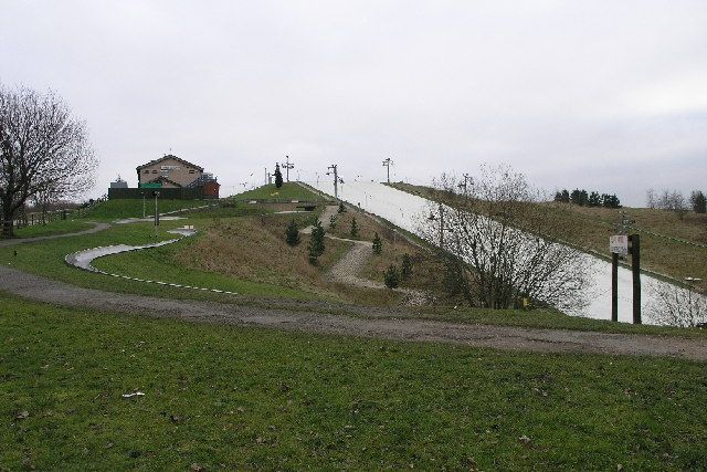 File:Ski Slope in swadlicote.jpg