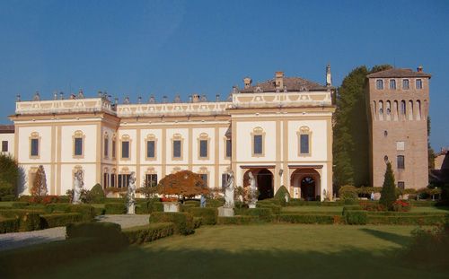 File:Villa Grifoni Castel Gabbiano Cremona.jpg