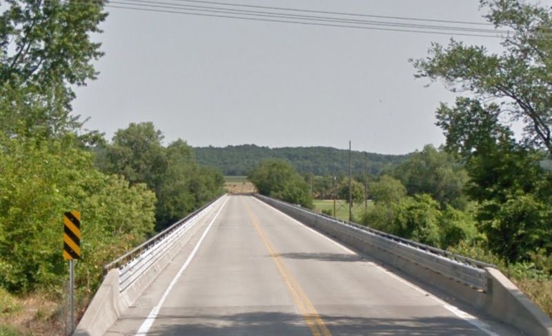 File:DeSotoKansasBridgeHwy2.jpg