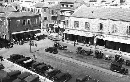 File:Hamra square - Haifa (3).jpg