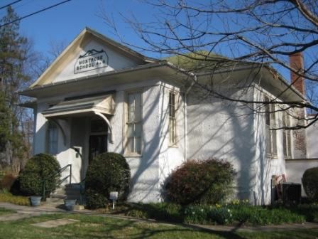 File:Montrose School House.JPG