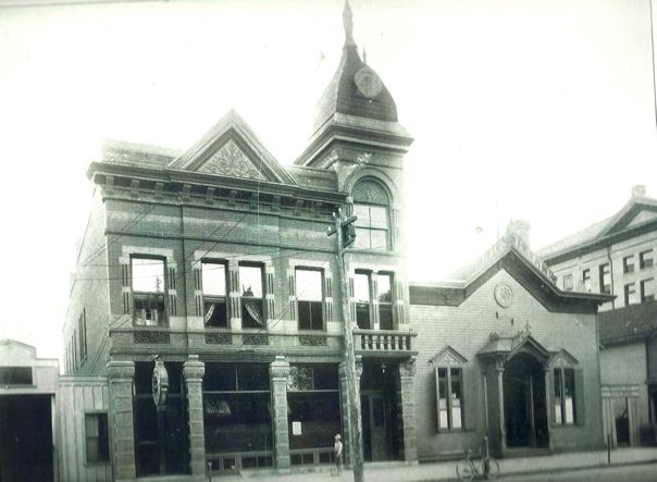 File:Rock Island, Illinois Turnhalle.jpg