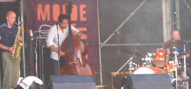 File:Urban-connection-jazztrio.jpg