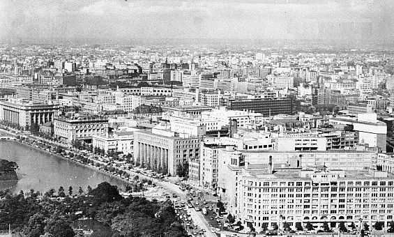 File:View of Marunouchi circa 1960.jpg