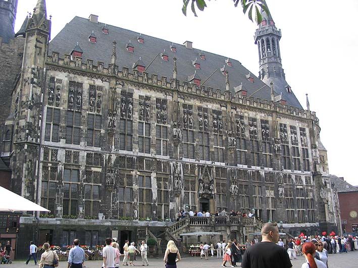 File:Aachen2.jpg