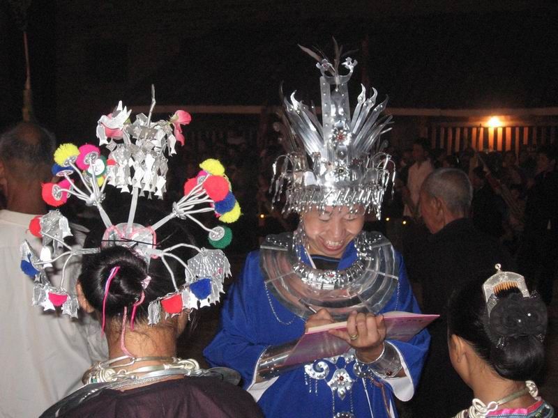 File:Automn festival, Chengyangqiao, Guangxi, China.jpg