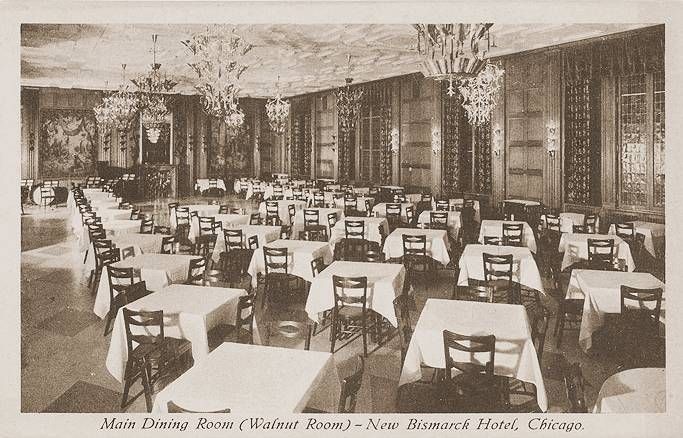 File:Bismarck Hotel, Chicago, 01.jpg