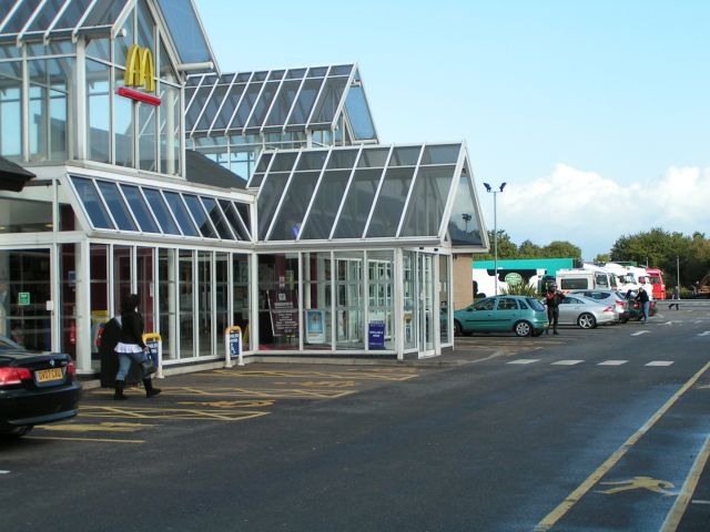 File:Cullompton Services.jpg