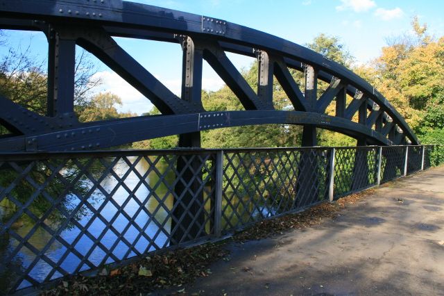 File:Handyside Bridge - geograph.org.uk - 1024114.jpg