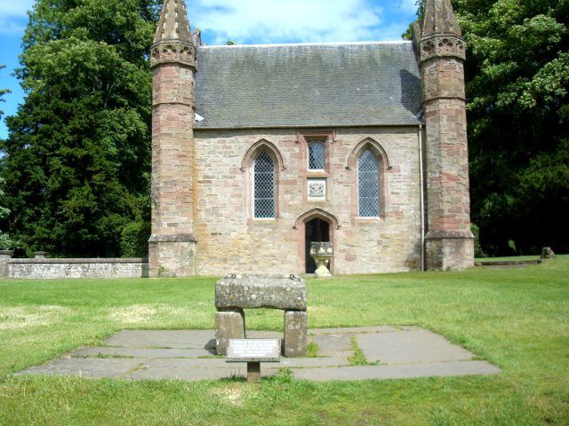 File:Stone of Scone replica.jpg